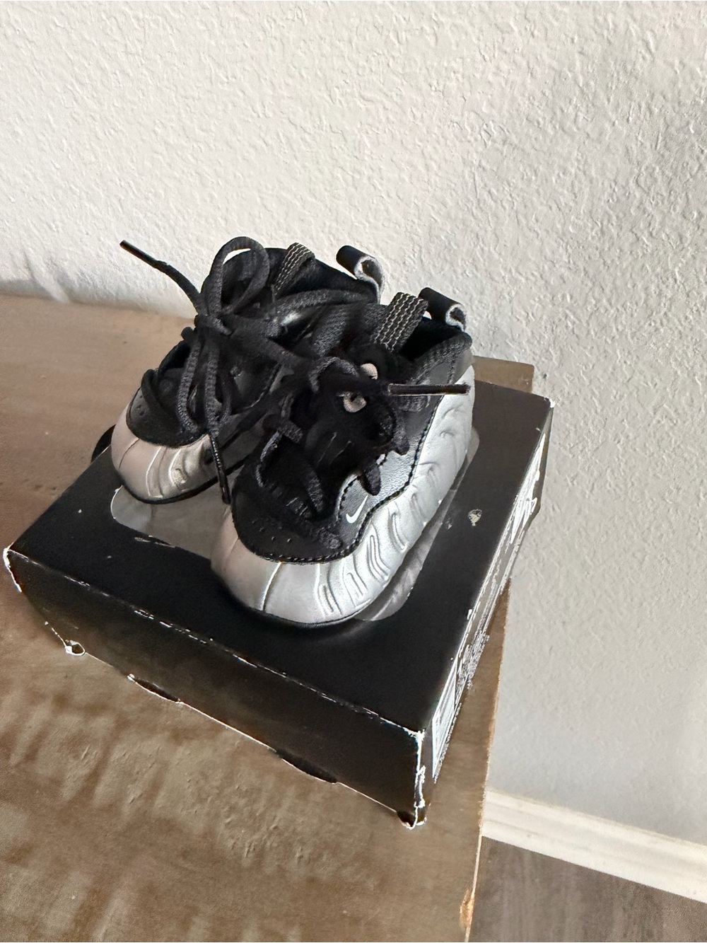 Nike Baby Silver and Black Foamposite 1C